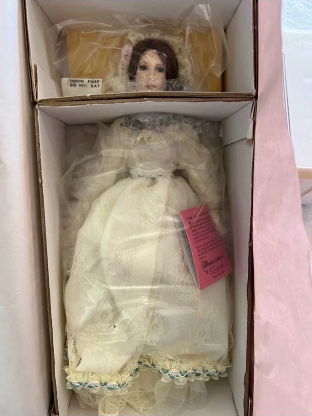 Paradise Galleries Wedding Collection 4 Doll Set COAs Stands Stamped